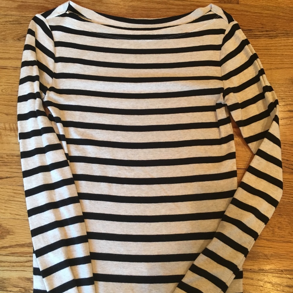 Gap long sleeve T-shirt. EUC